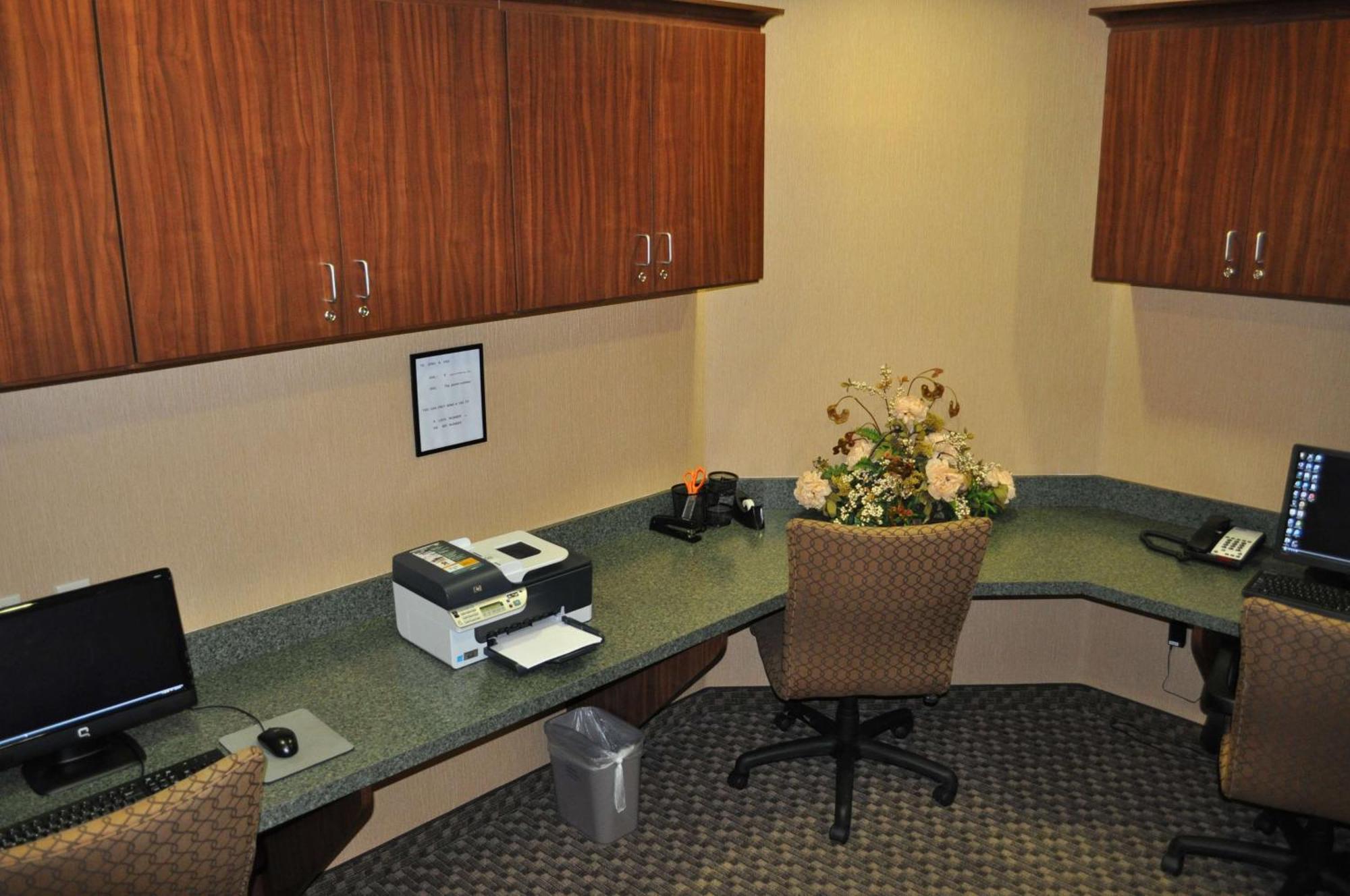 Hampton & - Eastern Shore Hotel 3*
