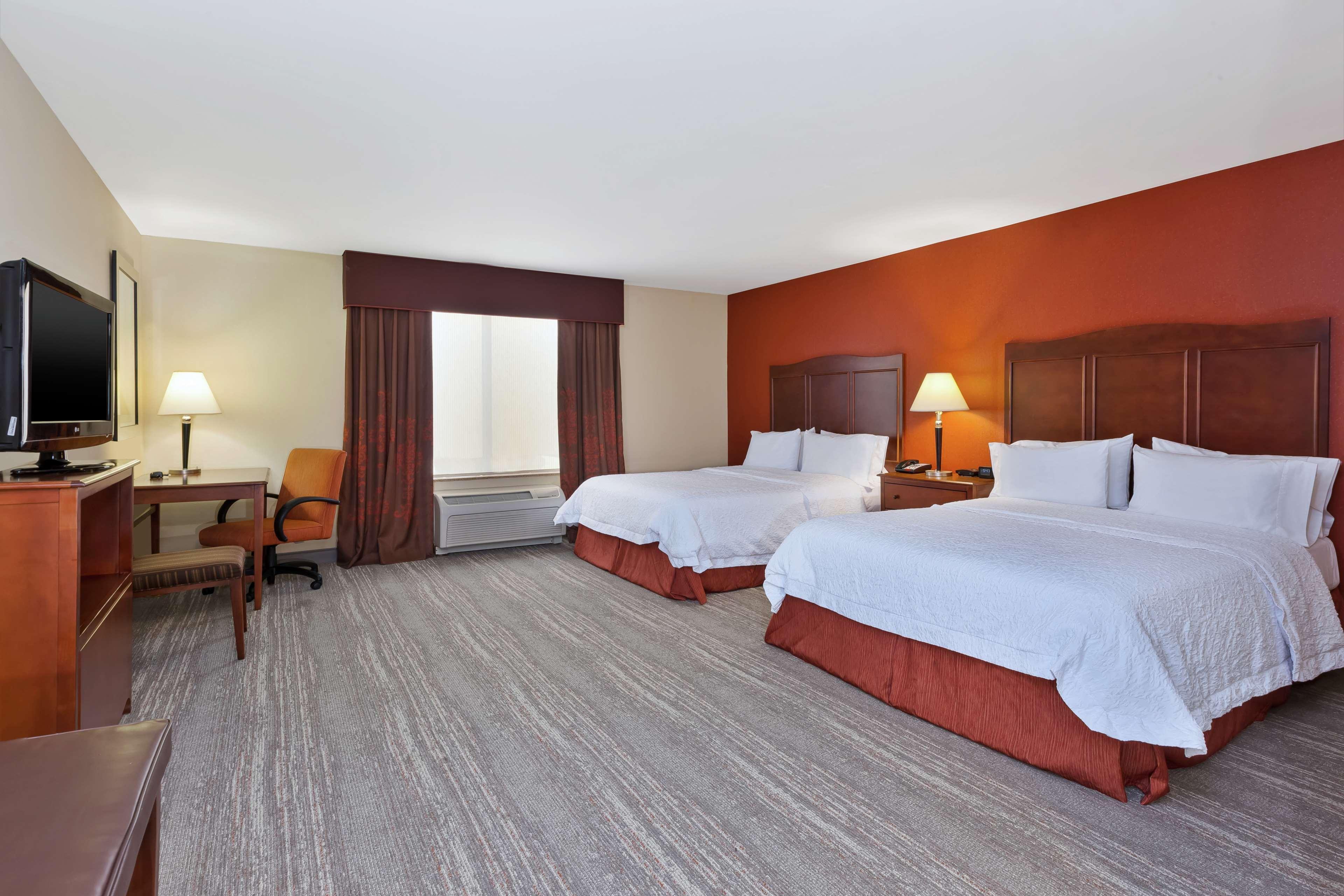 Hampton & - Eastern Shore Hotel